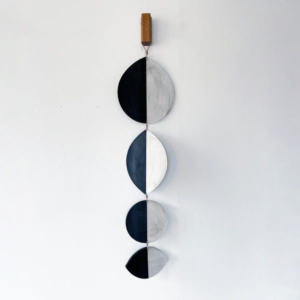 Discs Asawa4: B&W