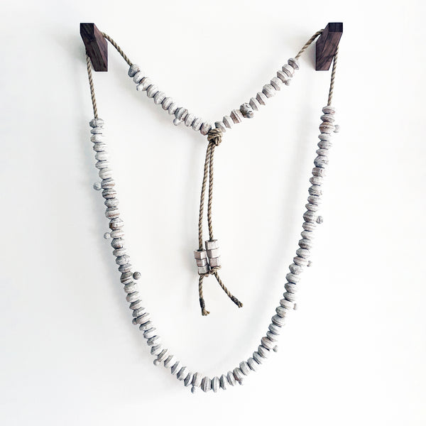Garland92 Pare SM: White w/Balls