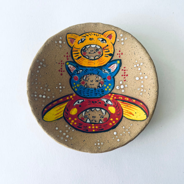 Three creature dish