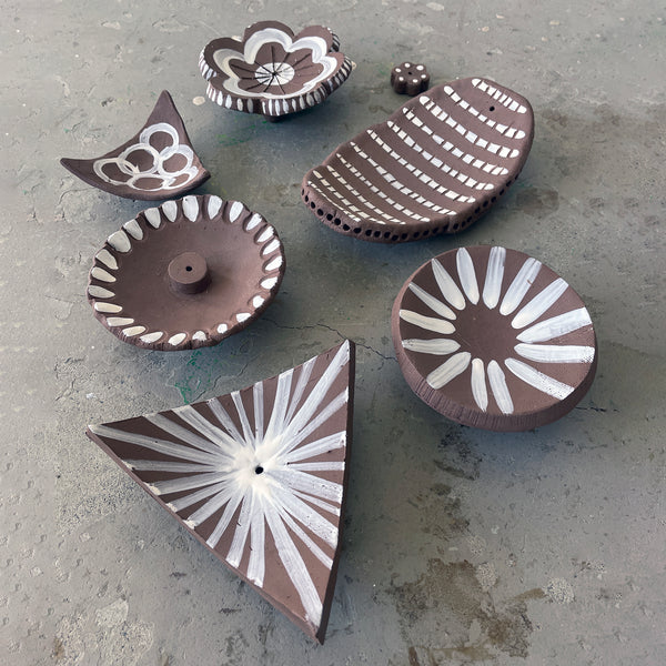 CLAY SCHOOL: Footed Incense Burners / Dec 13th 10am-1pm