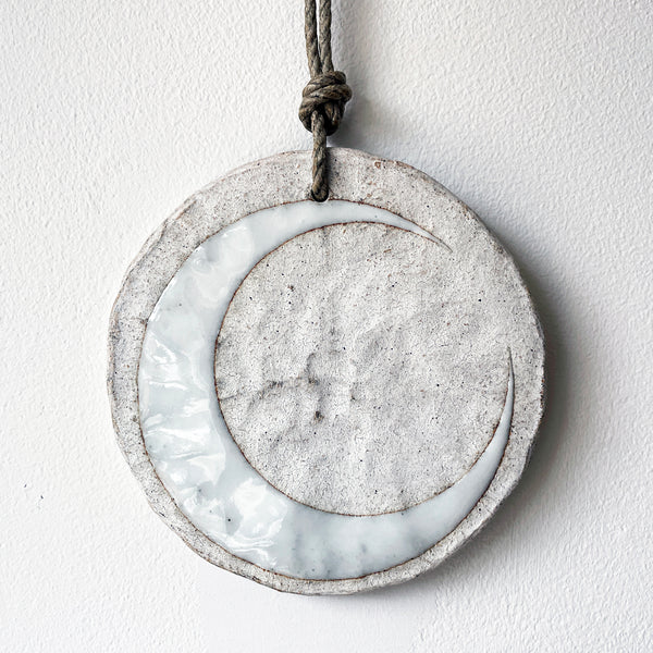 Ornament Large Round: Crescent