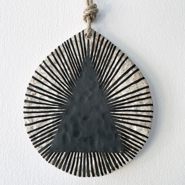 Ornament TDrop Lge: Portal Lines Blk