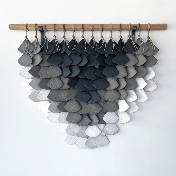 PLT10L SHELL: Black, Grey & White