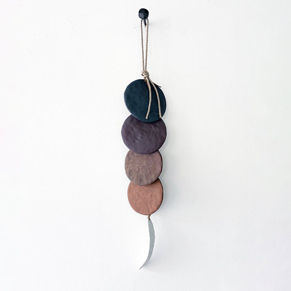 PLT1LB DISC FB: Four Black Full / Tucker