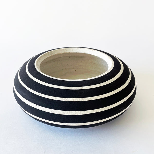 DISCONTINUED: Rock Vessel / Rings Black