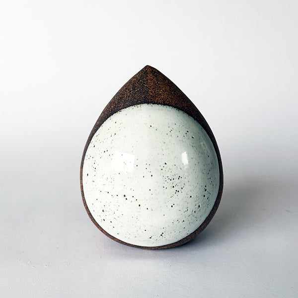 Seed Pod: Full Moon White / Tucker