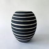 Vessel Round: Rings Black Horizontal