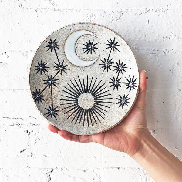 Dish Rnd: Sun Moon Stars