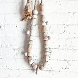 Garland27 Pare SM: White w/Balls