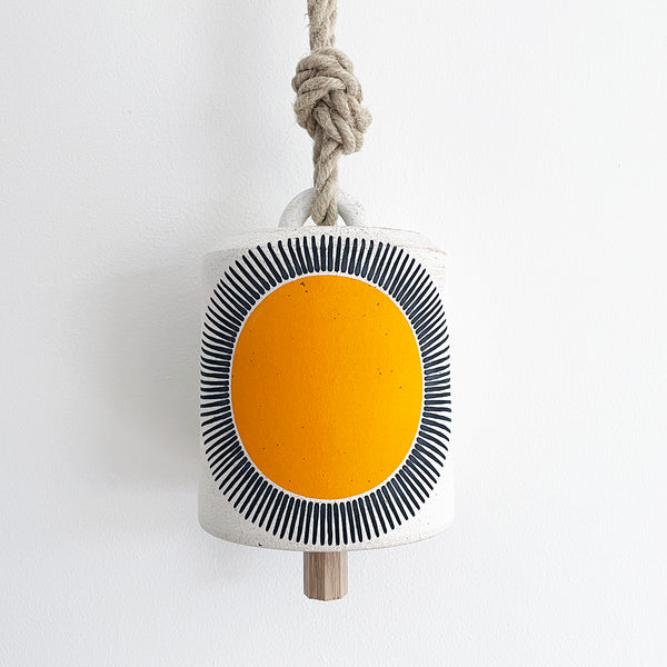 Thrown Bell Wide: New Eye Marigold